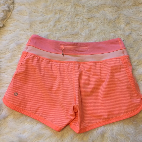 Lululemon Groovy Run Short, Pop Orange, Size 6 - Picture 6 of 9
